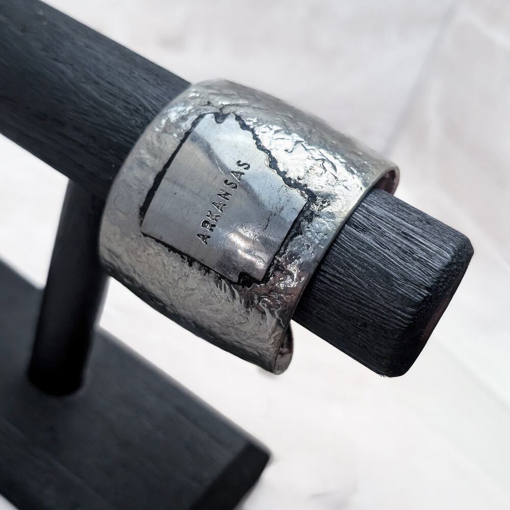 Large Chunky Thick Wide Arkansas Silver Tone Hammered Pattern Cuff Bracelet